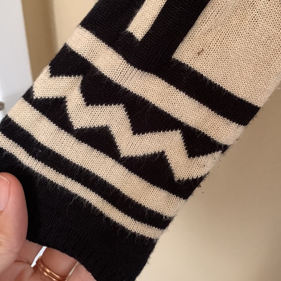 Asymmetrical Cardigan Sweater Geometric Neutral Black and Tan - Picture 3 of 6